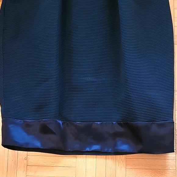 FLASH SALE! CHIC Lace & Sequin Cocktail Dress, Ruched Satin Waist, Tulip Skirt 8 - Picture 7 of 17